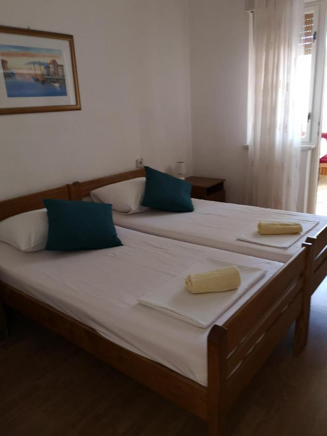 Bellavista Bed And Breakfast Паг Экстерьер фото