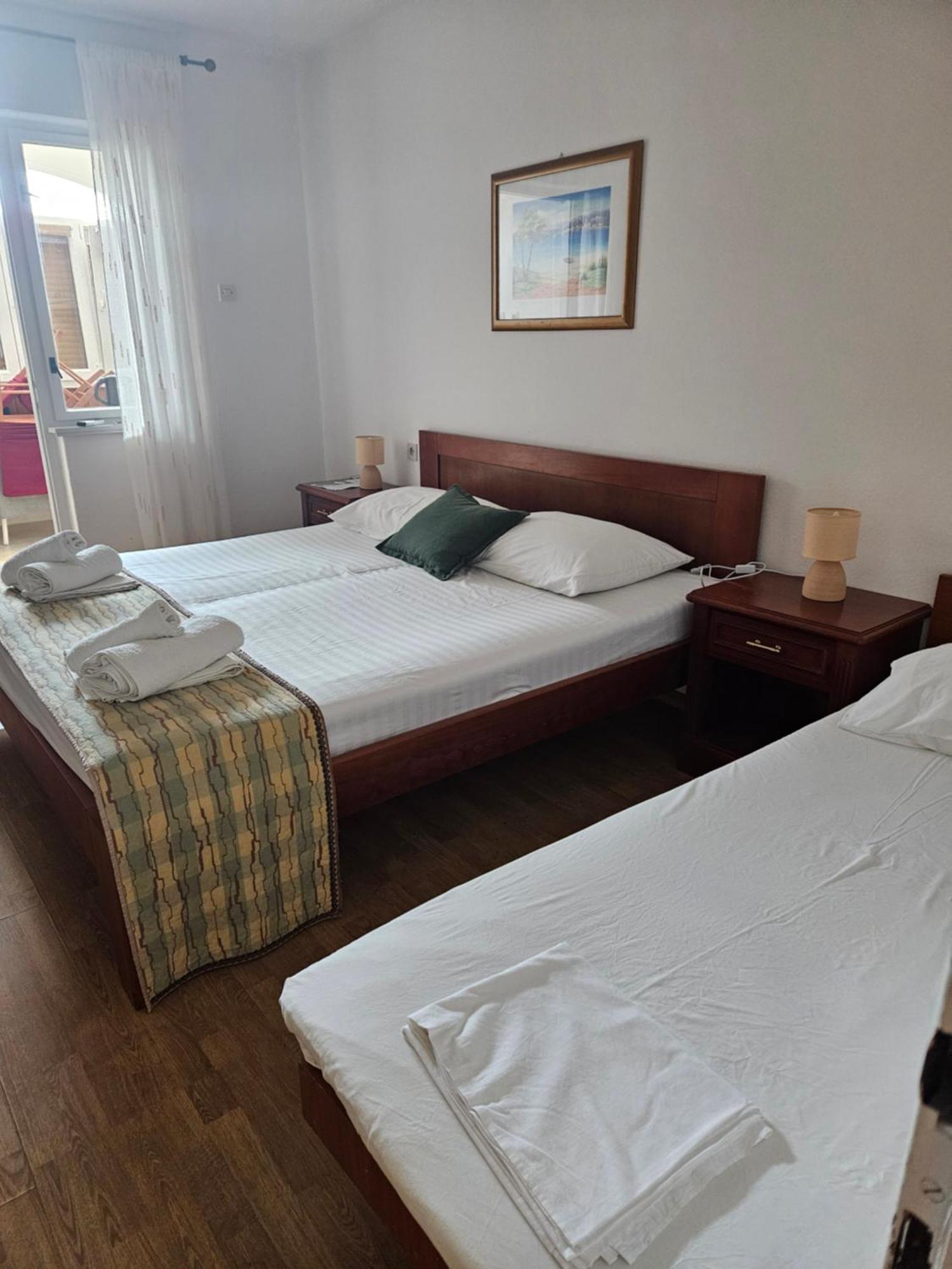 Bellavista Bed And Breakfast Паг Экстерьер фото